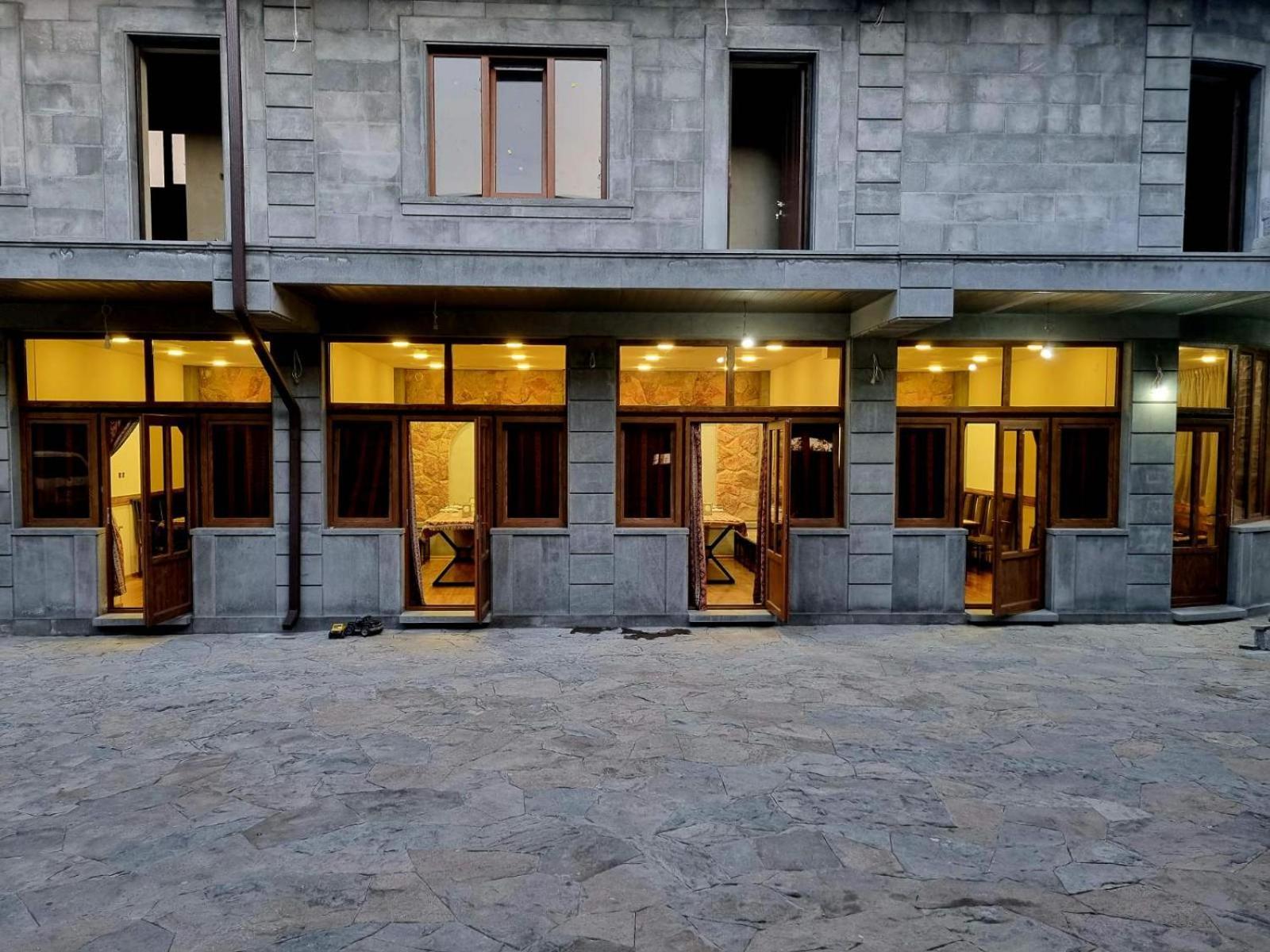 Rubin Hotel Goris Eksteriør bilde