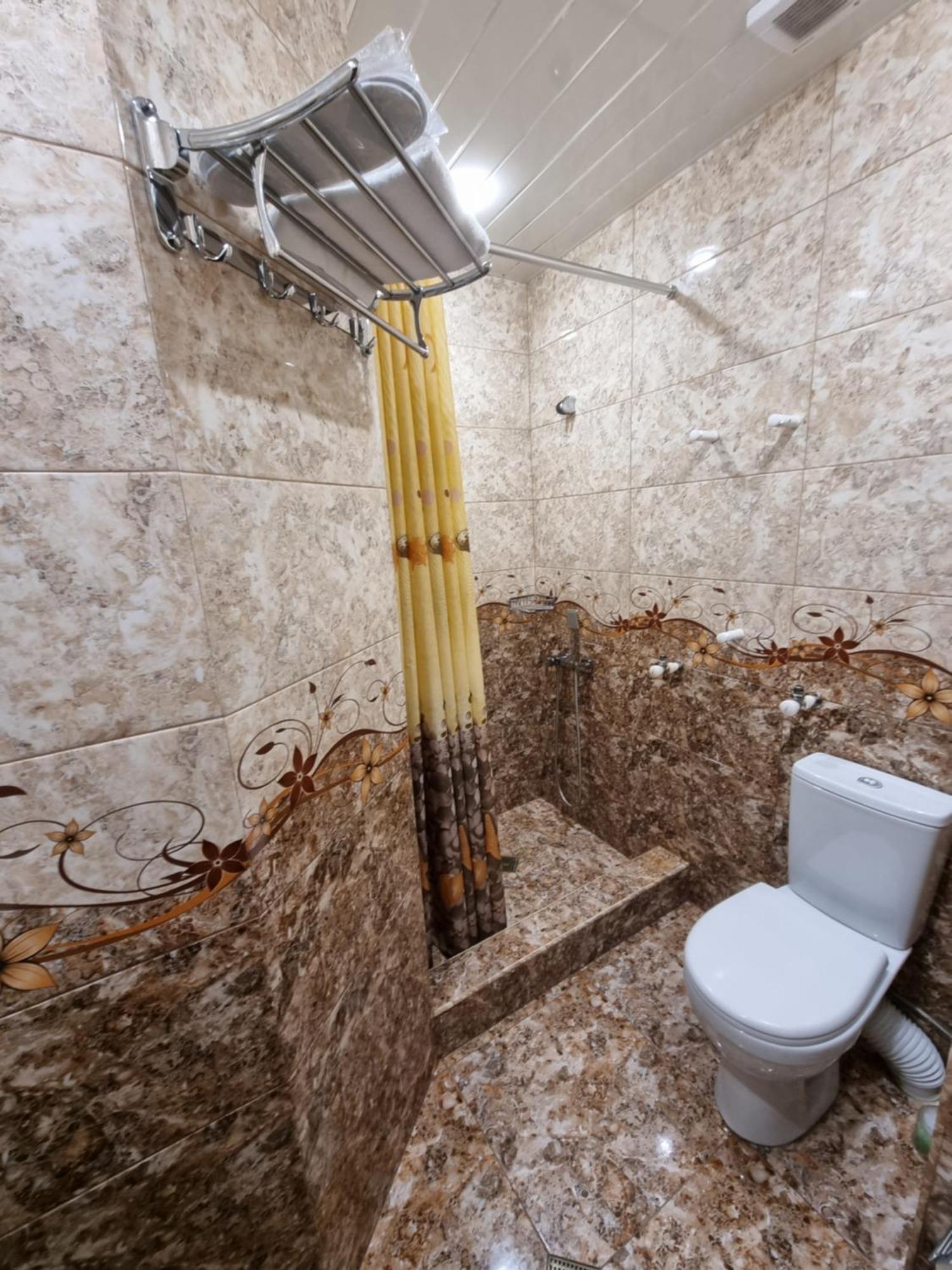 Rubin Hotel Goris Eksteriør bilde