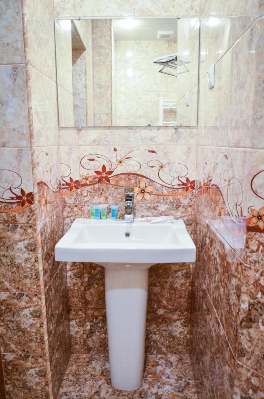 Rubin Hotel Goris Eksteriør bilde